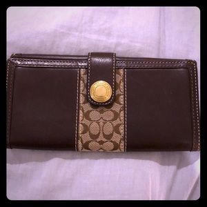 Brown Leather COACH wallet Excellent Condition